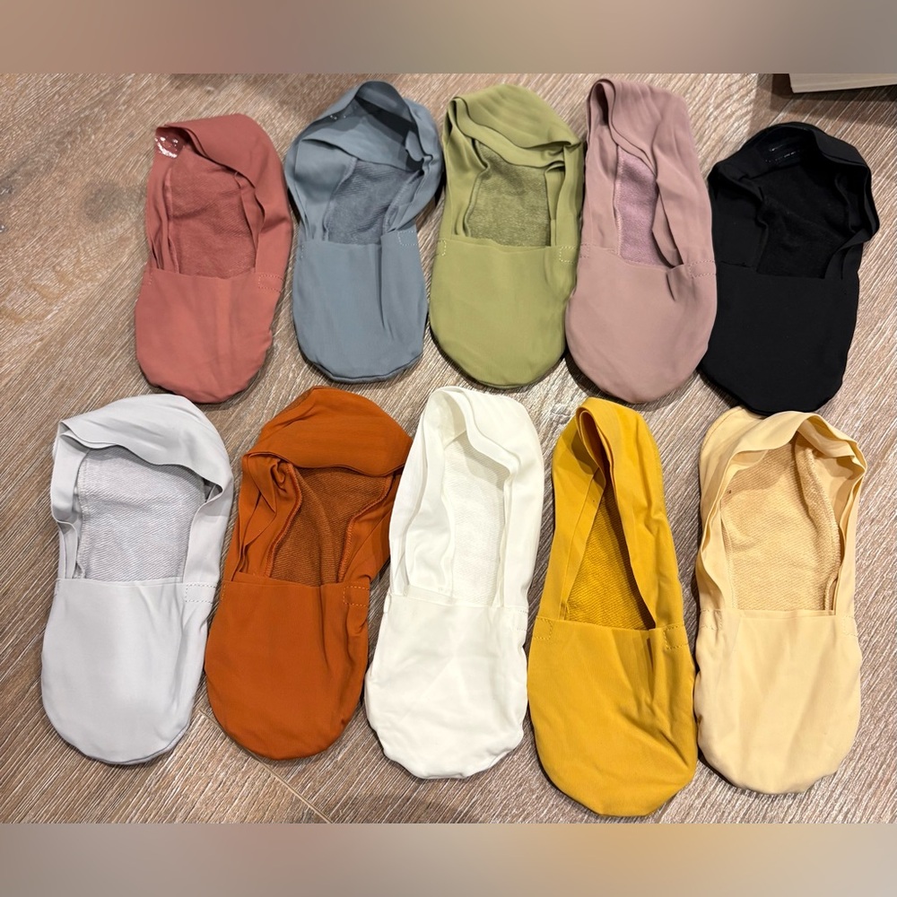 10 pack of Colorful Rainbow No-Show Socks Set NEW!